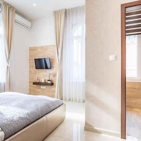 Splendid Perfectly Located Flat With Sauna Leilighet Budapest Eksteriør bilde