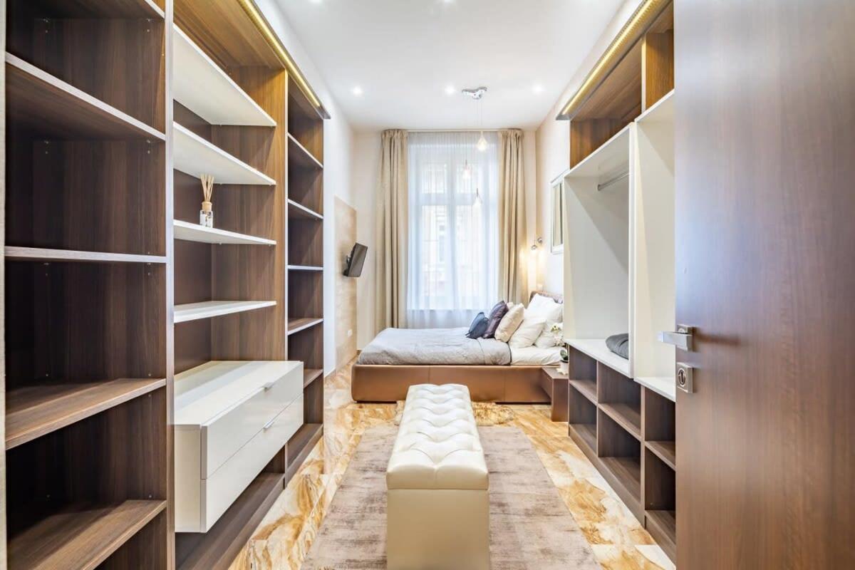 Splendid Perfectly Located Flat With Sauna Leilighet Budapest Eksteriør bilde