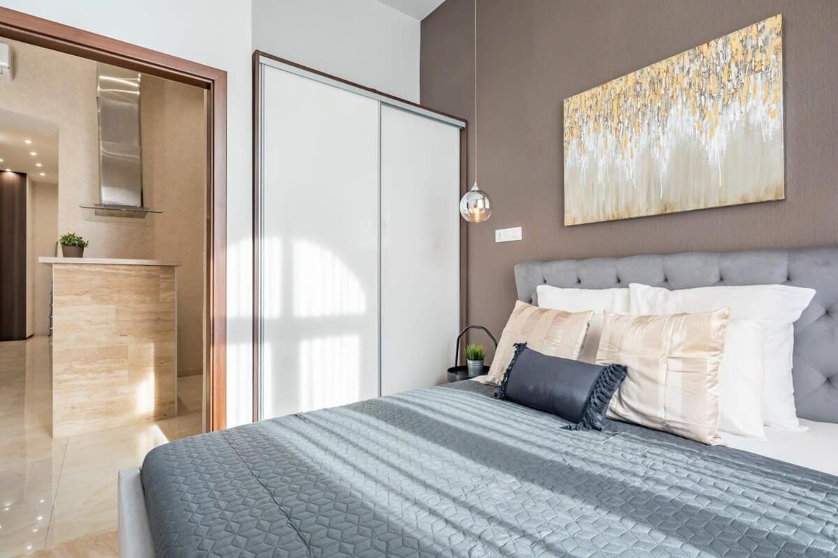 Splendid Perfectly Located Flat With Sauna Leilighet Budapest Eksteriør bilde