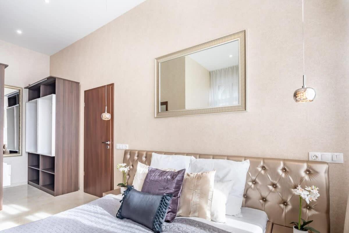 Splendid Perfectly Located Flat With Sauna Leilighet Budapest Eksteriør bilde